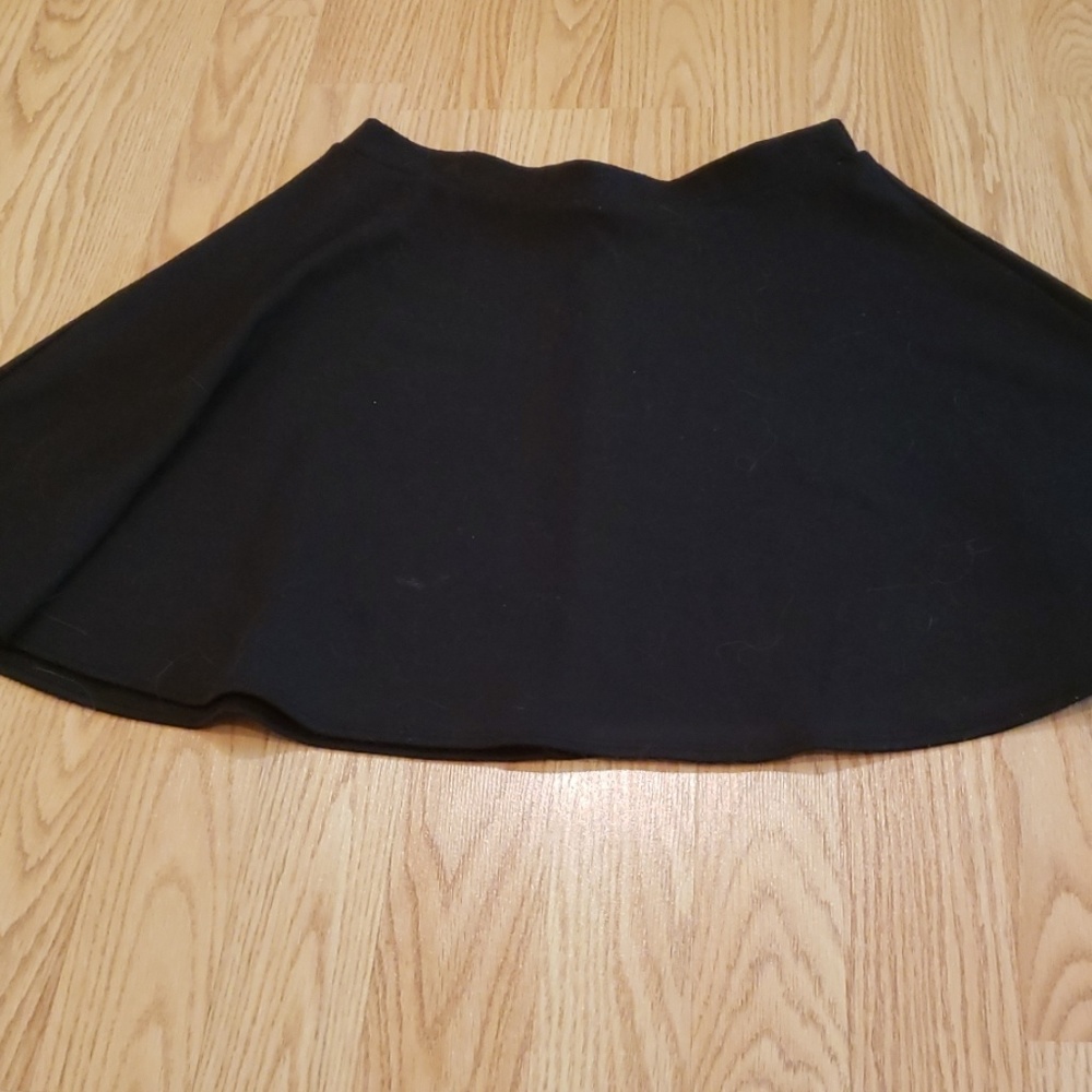 Black skater skirt